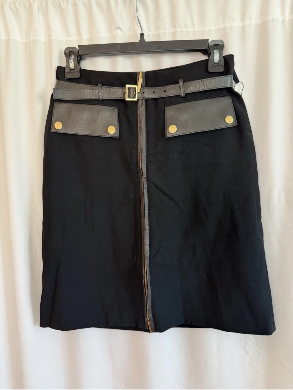 Gucci Black Skirt w/ Leather Pockets and Belt w/ Front Zipper - 40 IT - US 4